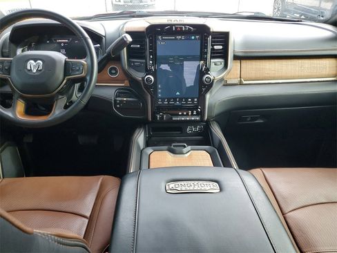 Used 2024 RAM 2500 Limited image 17