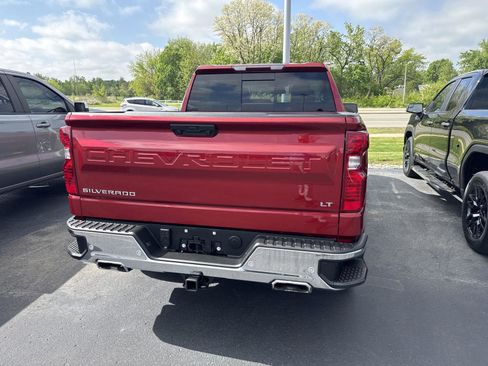 Used 2024 Chevrolet Silverado 1500 LT AWD/4WD image 3