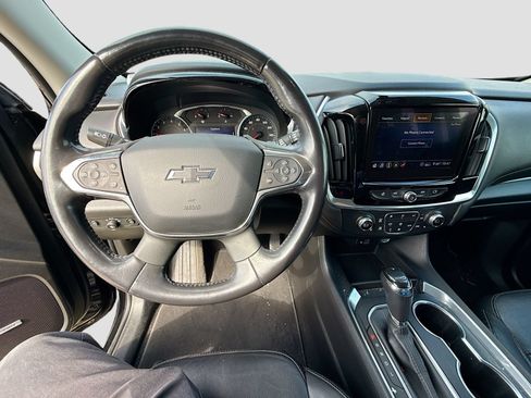 Used 2020 Chevrolet Traverse RS AWD/4WD image 11