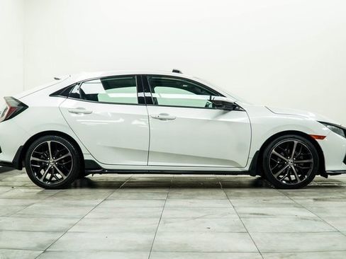 Used 2021 Honda Civic Sport Touring image 6