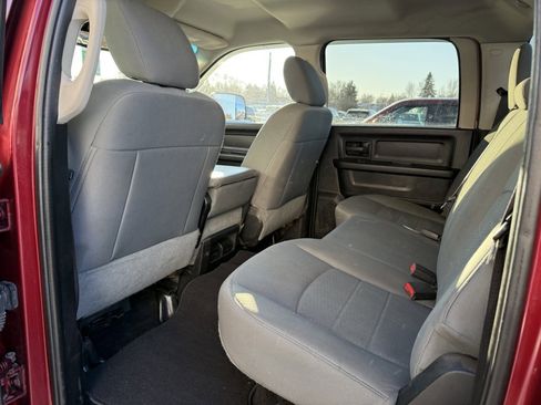 Used 2015 RAM 3500 Tradesman w/ Chrome Appearance Group image 16