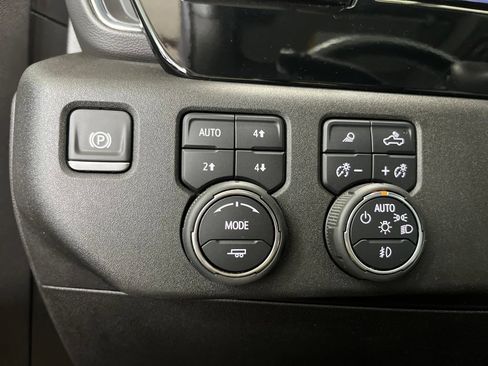 Used 2024 Chevrolet Silverado 2500 LTZ w/ LTZ Plus Package AWD/4WD image 14