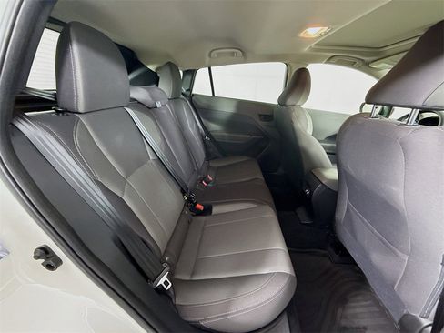 Used 2025 Subaru Crosstrek 2.0i Premium image 23