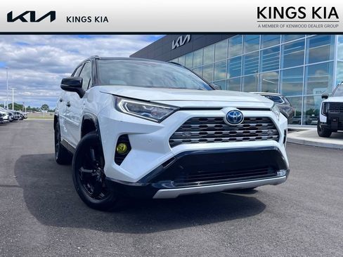 Used 2020 Toyota RAV4 XSE AWD/4WD image 1