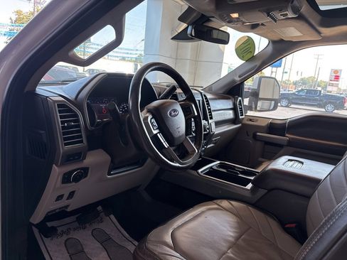 Used 2019 Ford F250 Limited image 10