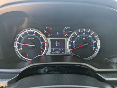 Used 2015 Toyota 4Runner SR5 AWD/4WD image 16
