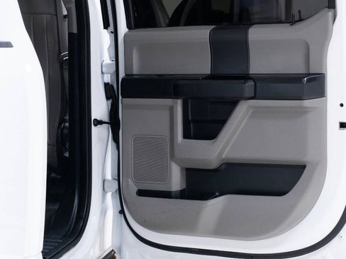 Used 2019 Ford F250 XL w/ Power Equipment Group image 27