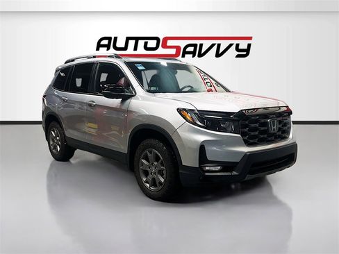 Used 2024 Honda Passport TrailSport image 1