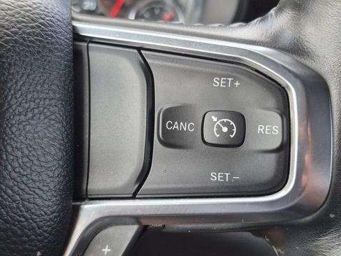 Used 2024 RAM 1500 Laramie AWD/4WD image 15
