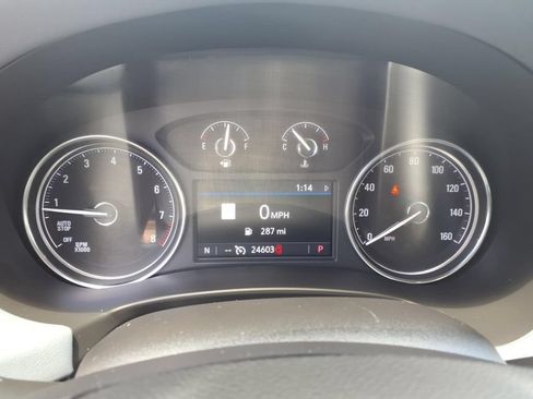 Used 2023 Buick Enclave Essence w/ Experience Buick Package FWD image 8