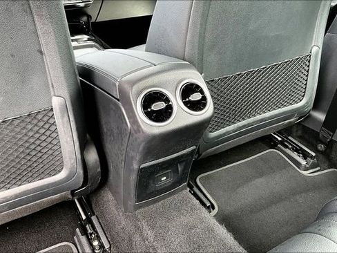 Used 2025 Mercedes-Benz CLA 250 4MATIC image 13