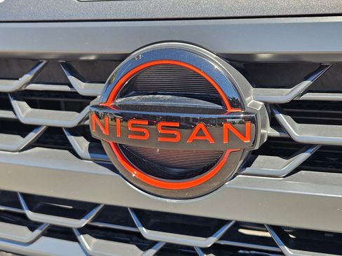 Used 2025 Nissan Frontier PRO-4X AWD/4WD image 24