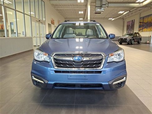 Used 2018 Subaru Forester 2.5i Premium w/ All-Weather Package image 2