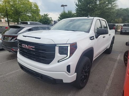 Used 2024 GMC Sierra 1500 Pro w/ Graphite Edition AWD/4WD image 2