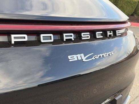 Used 2022 Porsche 911 Carrera image 6