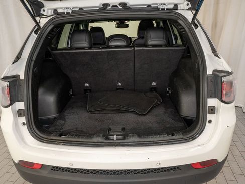 Used 2024 Jeep Compass Limited image 5