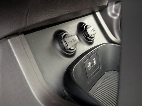 Used 2017 Hyundai Santa Fe SE Ultimate w/ SE Ultimate Tech Package 03 image 21