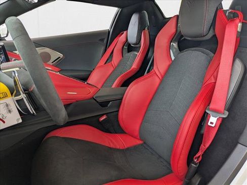 New 2025 Chevrolet Corvette E-Ray image 16