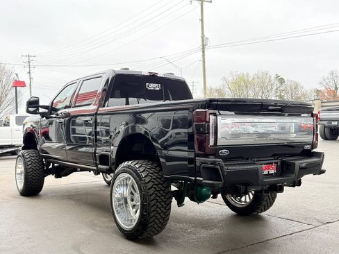 Used 2024 Ford F250 Platinum AWD/4WD image 5