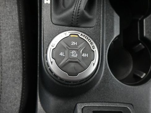 Used 2022 Ford Bronco 4-Door image 34