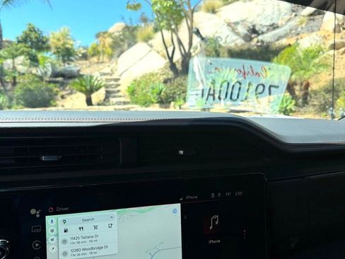 Used 2024 GMC Sierra 1500 AT4 w/ Technology Package image 18