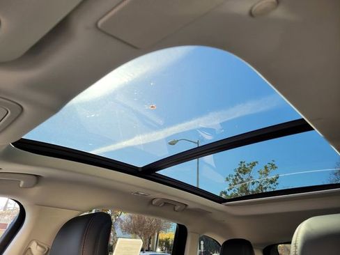 New 2026 Lincoln Nautilus Reserve image 18