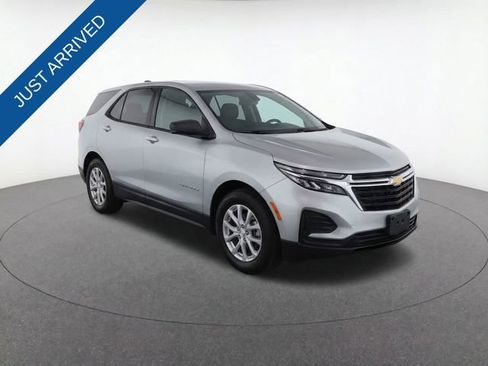 Used 2024 Chevrolet Equinox LS w/ LS Convenience Package image 15