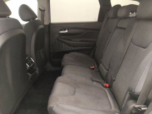 Used 2019 Hyundai Santa Fe SE image 18