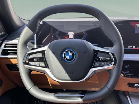 New 2026 BMW i4 eDrive40 w/ Premium Package RWD image 9