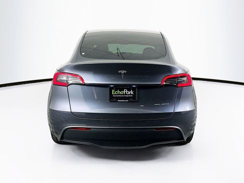 Used 2023 Tesla Model Y Long Range image 7