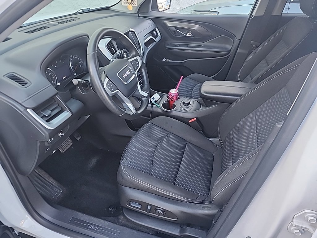 Used 2022 GMC Terrain SLE w/ Driver Convenience Package AWD/4WD image 6