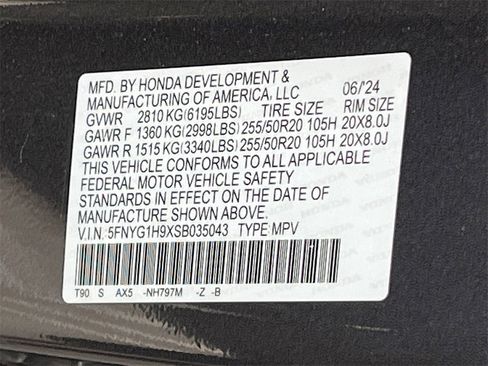 Used 2025 Honda Pilot Black Edition image 35