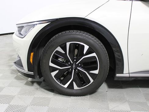 Used 2022 Kia EV6 Wind image 4