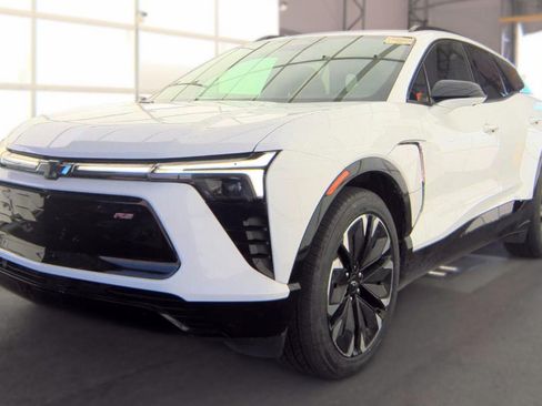 Used 2024 Chevrolet Blazer EV RS AWD/4WD image 4