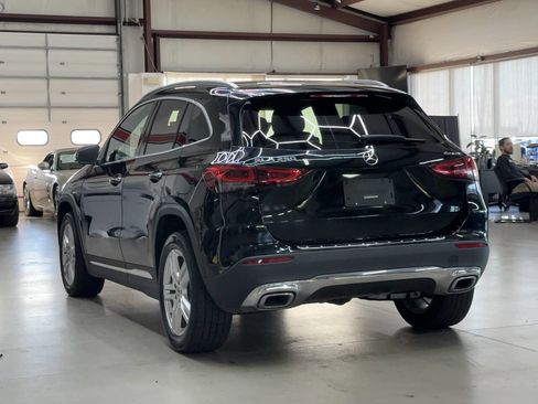 Used 2021 Mercedes-Benz GLA 250 4MATIC image 4