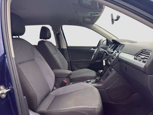 Used 2021 Volkswagen Tiguan S image 17