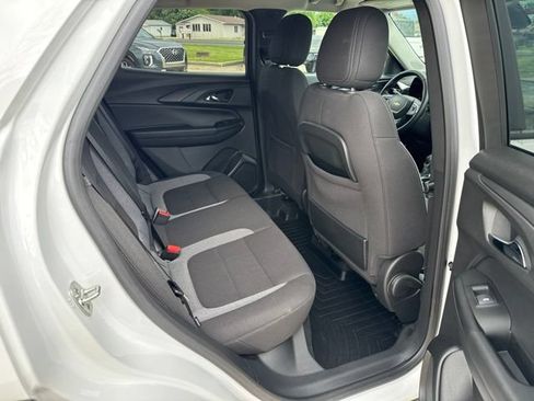 Used 2024 Chevrolet TrailBlazer LT w/ Convenience Package FWD image 24