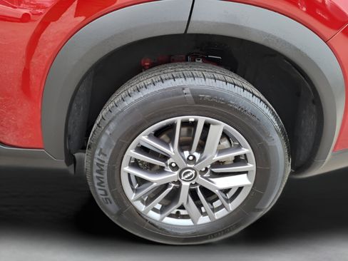 Used 2023 Nissan Rogue S image 21