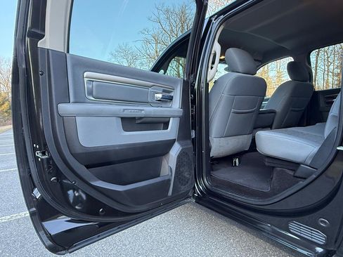 Used 2018 RAM 1500 Big Horn image 16