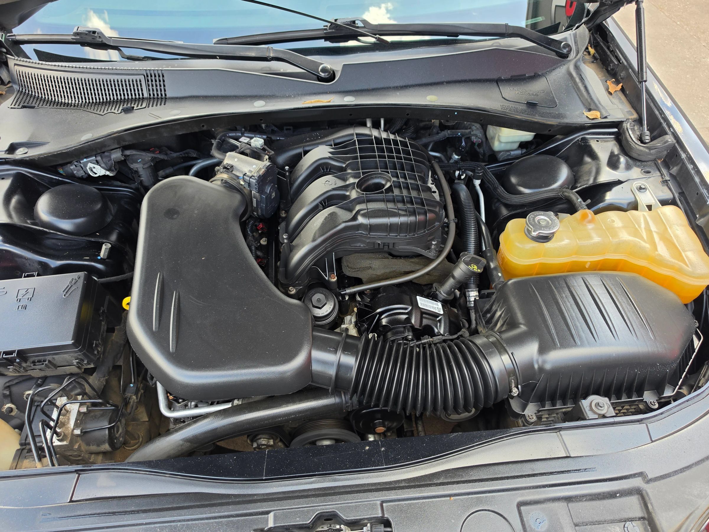 Used 2012 Chrysler 300 RWD image 12