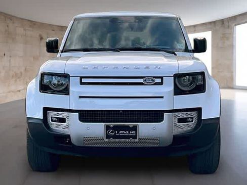 Used 2023 Land Rover Defender 110 SE AWD/4WD image 2