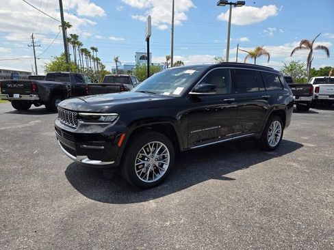 Certified 2024 Jeep Grand Cherokee L Summit AWD/4WD image 3