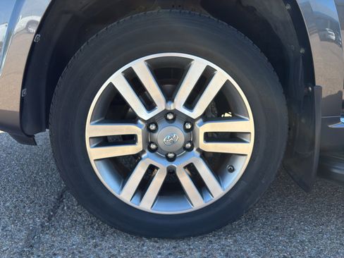 Used 2013 Toyota 4Runner Limited w/ Convenience Pkg AWD/4WD image 20