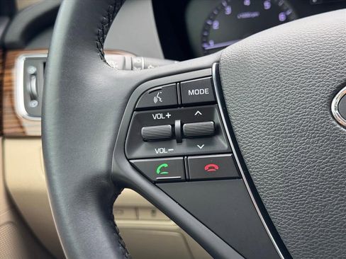 Used 2017 Hyundai Sonata Limited w/ Tech Package 03 FWD image 19