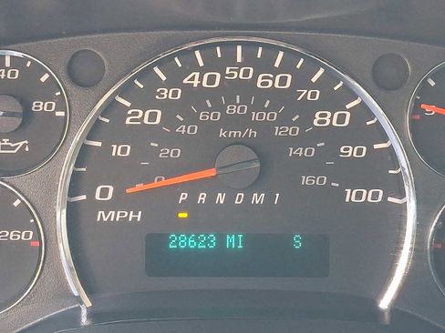 Used 2012 Chevrolet Express 2500 RWD image 5