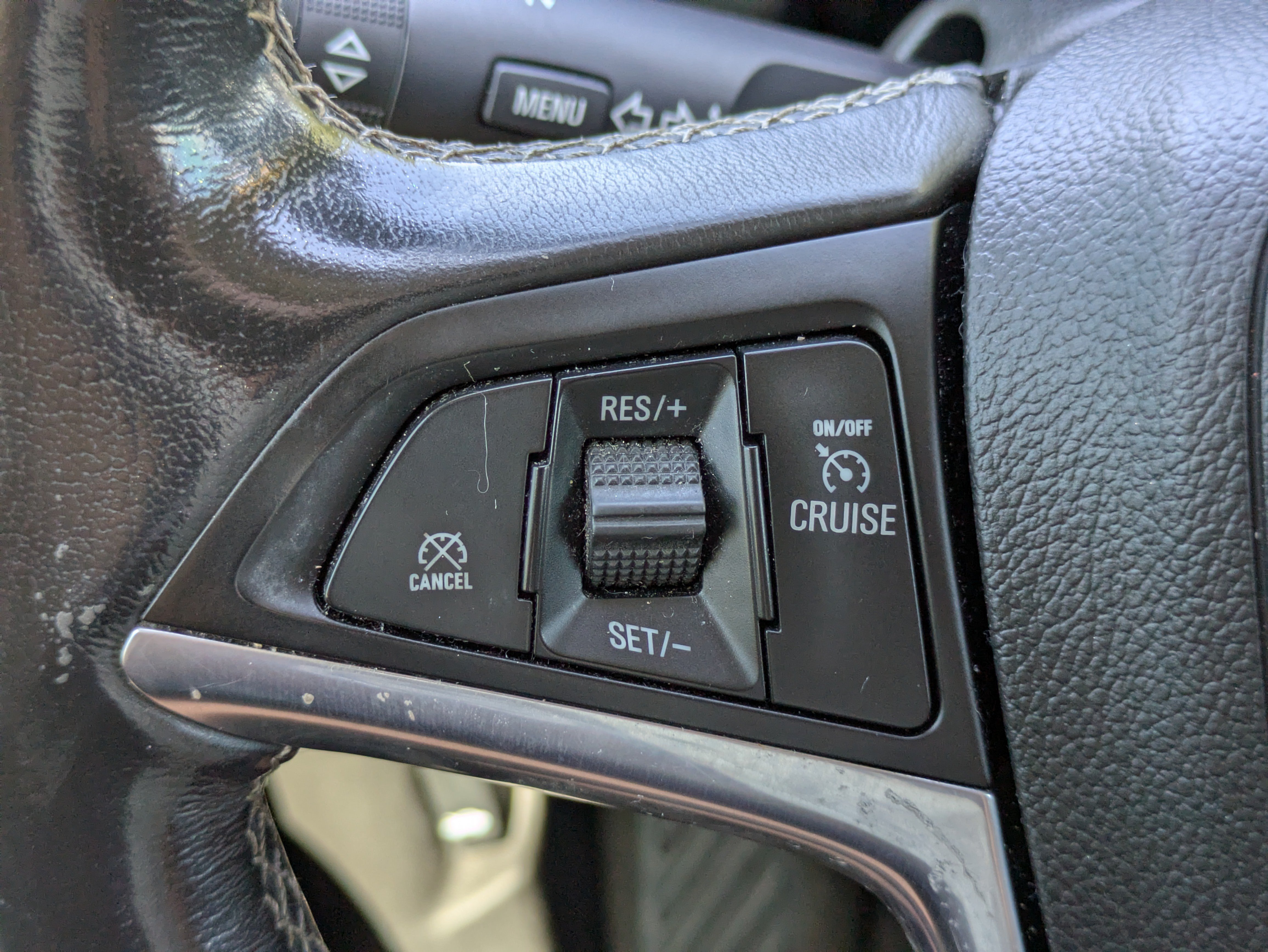 Used 2020 Buick Encore Essence FWD image 24