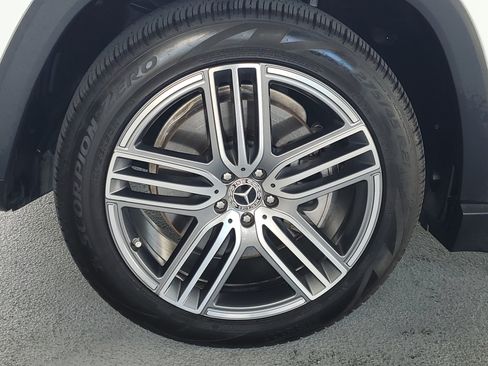 Used 2022 Mercedes-Benz GLS 450 4MATIC image 7