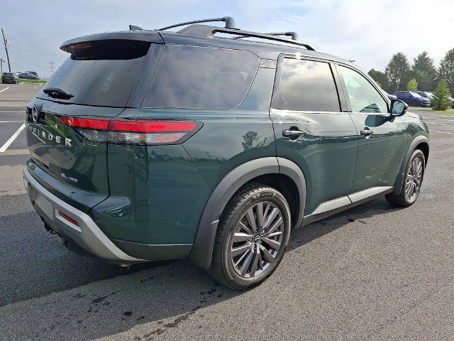 Used 2023 Nissan Pathfinder SL w/ SL Premium Package AWD/4WD image 7