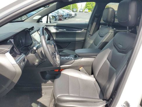 Used 2023 Cadillac XT5 Premium Luxury w/ LPO, Floor Liner Package FWD image 5