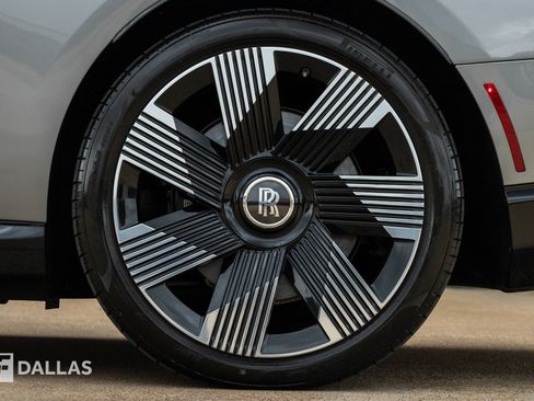 Used 2024 Rolls-Royce Spectre w/ Spectre Launch Package AWD/4WD image 9